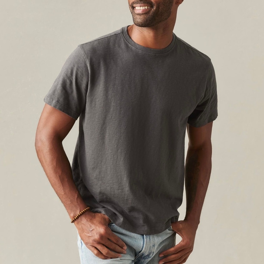 NWOT American Giant Men's M Premium Slub‎ Crew Tee Grey Pinstripe Short Sleeve